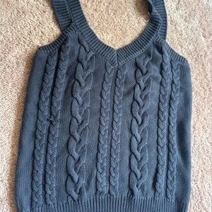 Elegant Dark Gray V-Neck Cable Knit Sweater